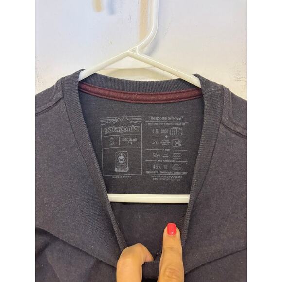 Patagonia P-6 Logo Long-Sleeve Responsibili-T-Shirt - Picture 2 of 4